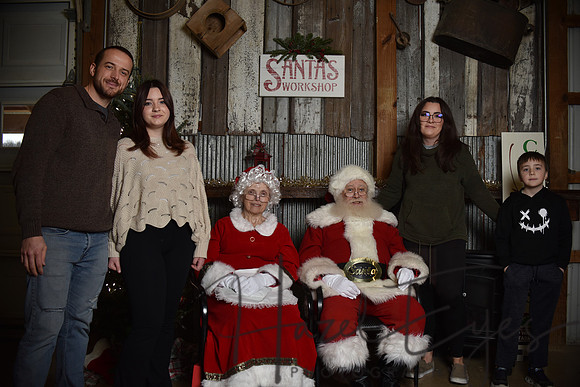 2023 Santa Pics at the Farm 12102023 -35