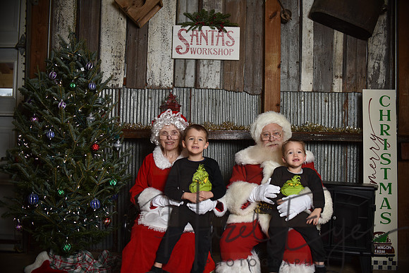 2023 Santa Pics at the Farm 12102023 -42