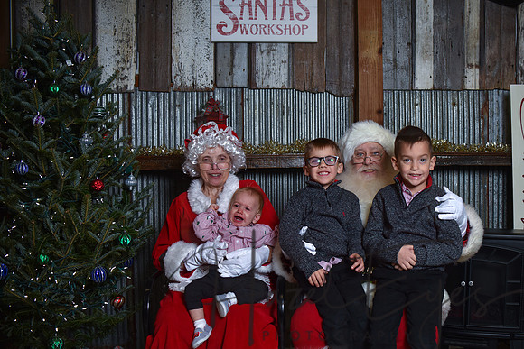 2023 Santa Pics at the Farm 12102023 -53