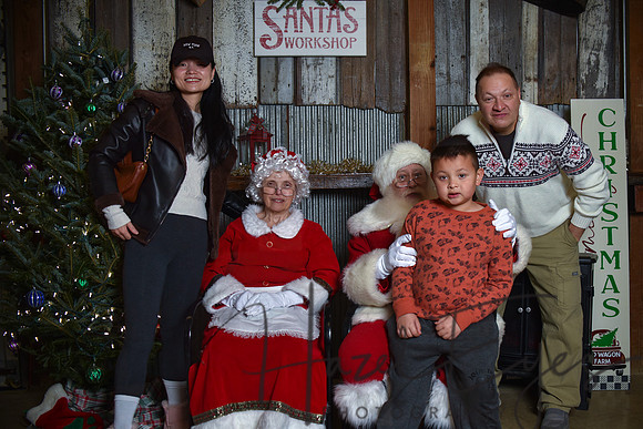 2023 Santa Pics at the Farm 12102023 -51