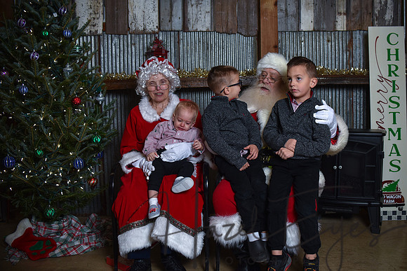 2023 Santa Pics at the Farm 12102023 -54