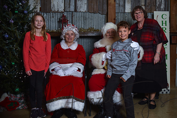 2023 Santa Pics at the Farm 12102023 -55