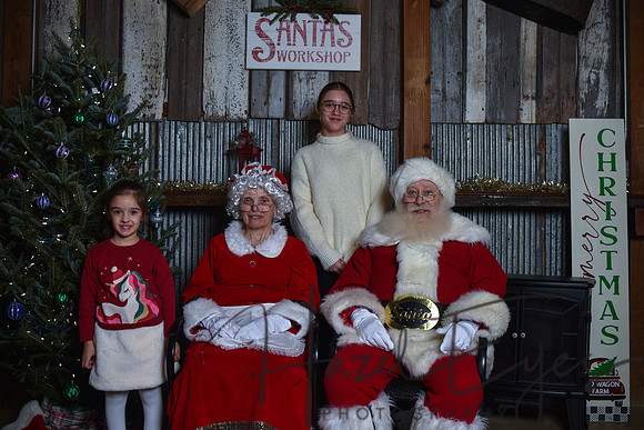 2023 Santa Pics at the Farm 12102023 -56