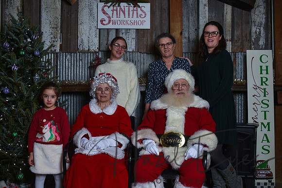 2023 Santa Pics at the Farm 12102023 -59