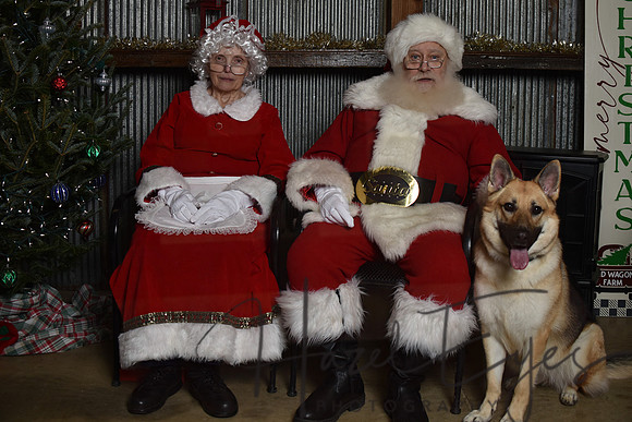 2023 Santa Pics at the Farm 12102023 -87