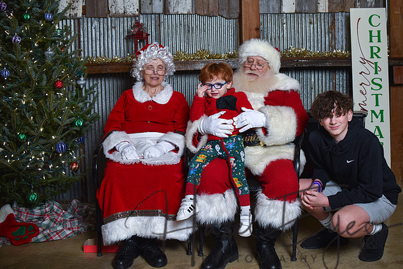 2023 Santa Pics at the Farm 12102023 -103