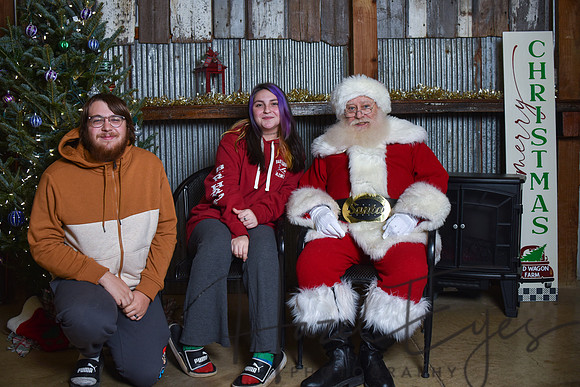 2023 Santa Pics at the Farm 12102023 -114