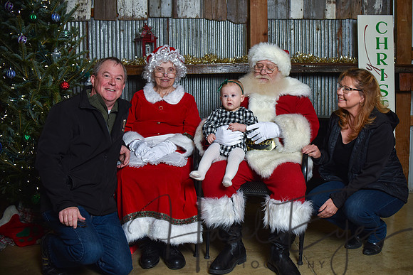 2023 Santa Pics at the Farm 12102023 -122