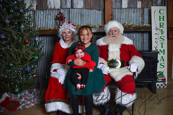 2023 Santa Pics at the Farm 12102023 -143