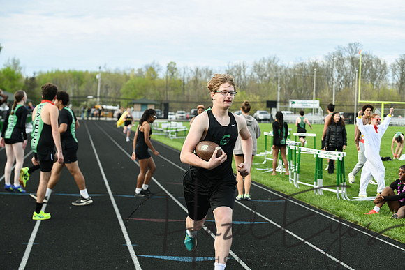 2025 Track Tri Meet Senior Night Relay-121