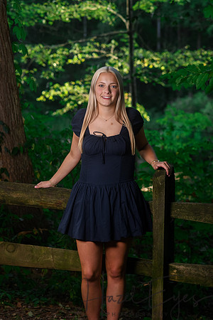 2026 SENIOR Madelyn Egli-19