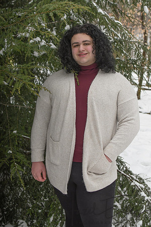 2020 SENIOR Noah-18