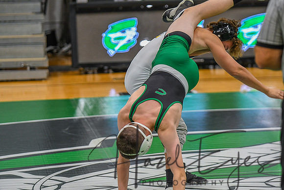 2021-2022 WRESTLING vs St Ignatius 12022021-35