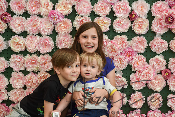 2024 Bee Kind Moms Day Frames-17