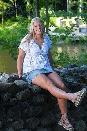 2026 SENIOR Madelyn Egli-12