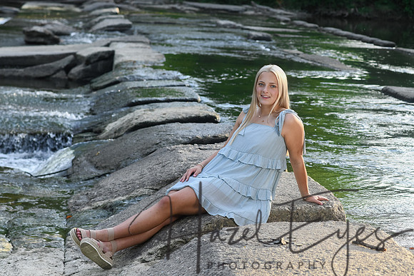 2026 SENIOR Madelyn Egli-21