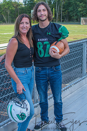 2022 FB Seniors with Moms-6