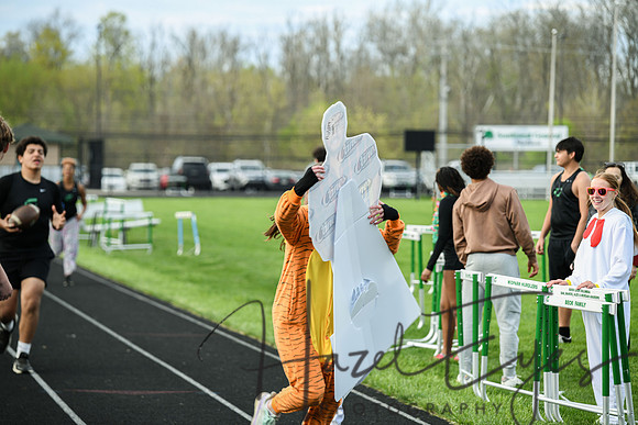 2025 Track Tri Meet Senior Night Relay-118