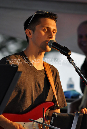 2012-TheStranger (8)