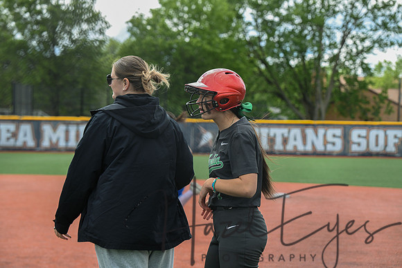 2025 SOFTBALL Districts vs Independence05232025-101