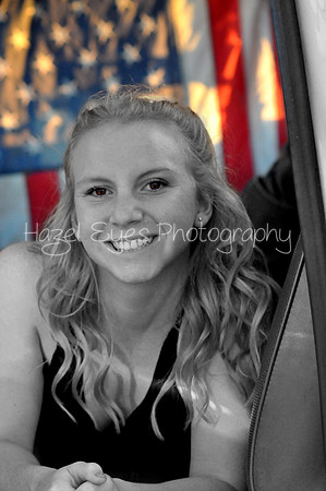 2017 SENIOR HattieGault 245 B&W