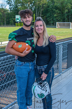 2022 FB Seniors with Moms-10