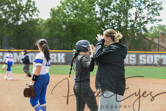 2025 SOFTBALL Districts vs Independence05232025-84