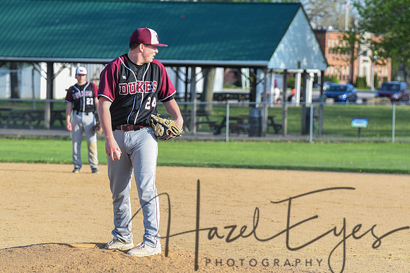 2022 BASEBALL Varsity vs Wellington 05122022-108